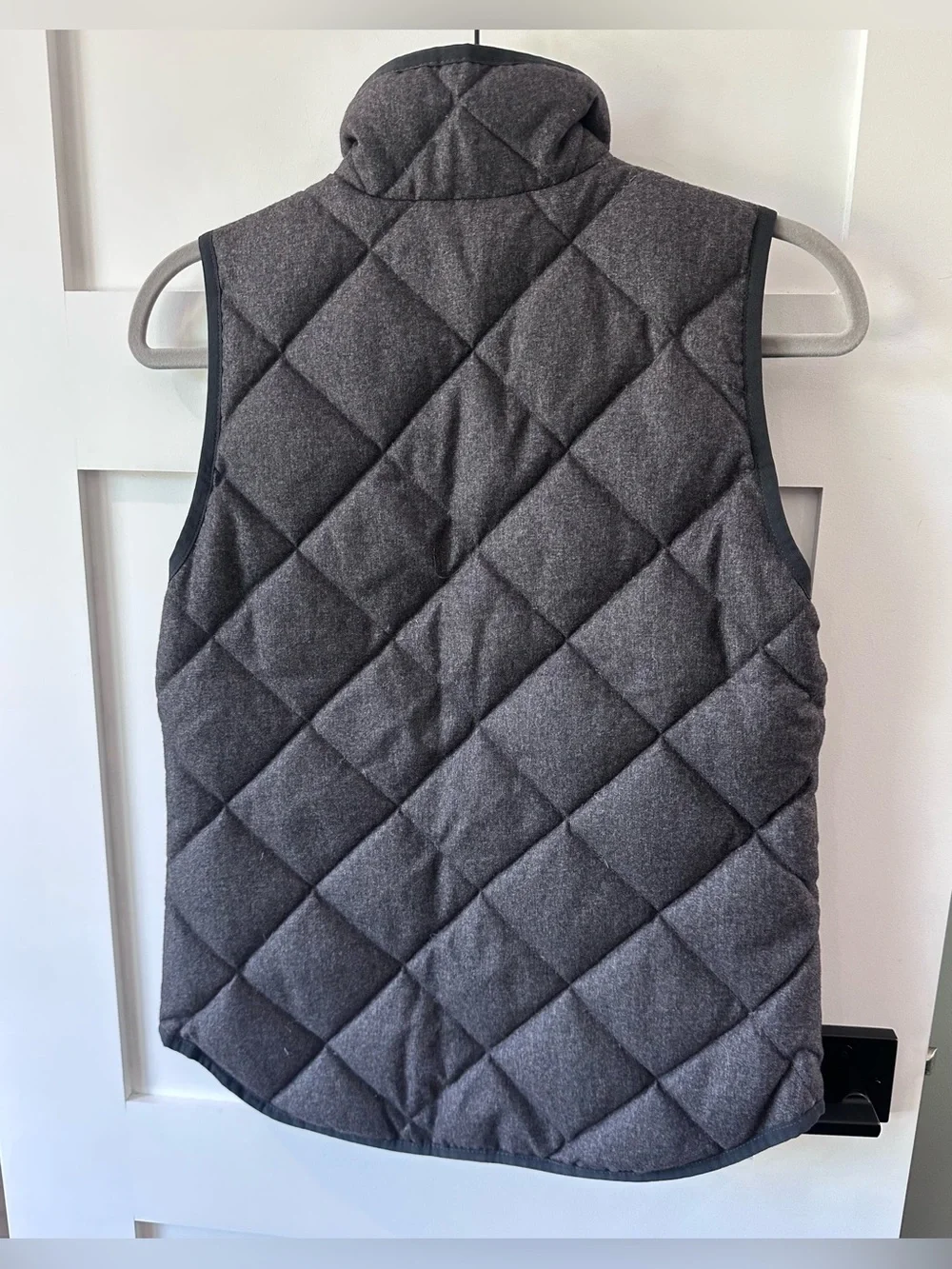 J. Crew Factory Textured Quilted Puffer Vest Gray Size XXS C9245